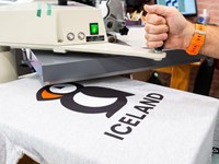 Cómo elegir los mejores materiales para la personalización de tus productos