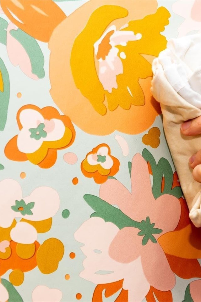 Guía para decorar con papel pintado